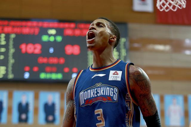 山西正寻找内线外援 帕顿和赖特中一人将离队