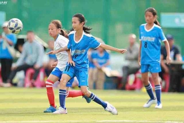 斯诺克世锦赛：赵心童击败丁俊晖，闯入八强