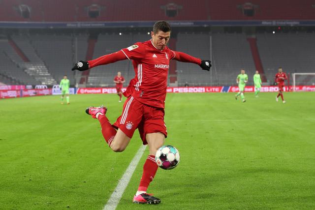 沃克飞抵即将租借加盟米兰 买断费用500万欧元