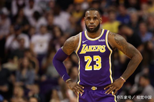 热火23记三分破队史纪录 爆冷击败绿军追至1-1