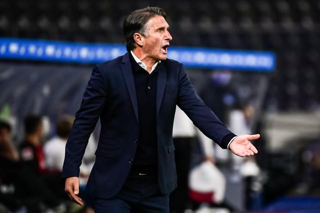 足总杯-B费破门 曼联点球总比分5-3阿森纳晋级