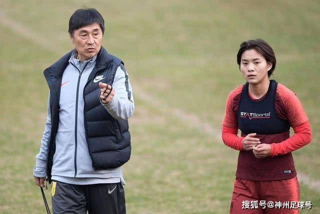 郭艾伦:真想留在辽宁 因为跟球迷说过等我回来