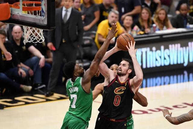 首钢三分球22投仅1中 解立彬：整个联赛都罕见